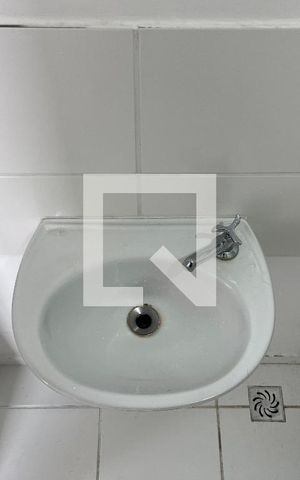 Apartamento para alugar com 31m², 2 quartos e sem vagaBanheiro