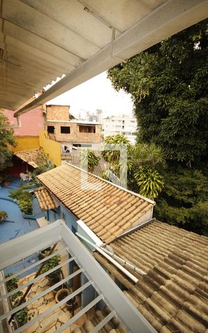 Casa à venda com 570m², 8 quartos e 2 vagasvista