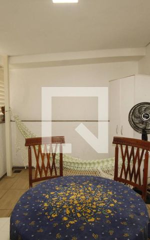 Casa à venda com 570m², 8 quartos e 2 vagasCozinha