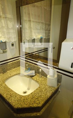 Casa à venda com 570m², 8 quartos e 2 vagasbanheiro 5