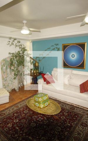 Casa à venda com 570m², 8 quartos e 2 vagassala 2
