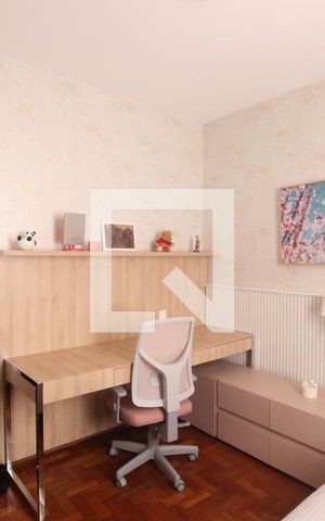 Apartamento à venda com 145m², 4 quartos e 2 vagasQuarto 