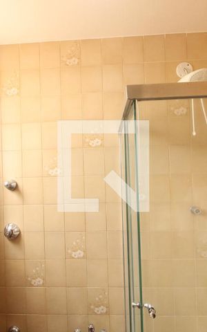 Apartamento à venda com 145m², 4 quartos e 2 vagasBanheiro 