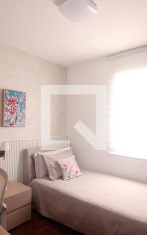 Apartamento à venda com 145m², 4 quartos e 2 vagasQuarto 