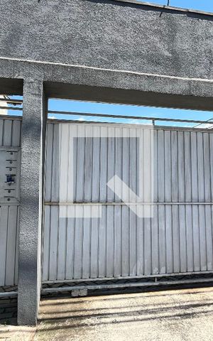 Casa de condomínio para alugar com 63m², 2 quartos e 1 vaga Casa de condomínio para alugar com 63m², 2 quartos e 1 vagaFachada