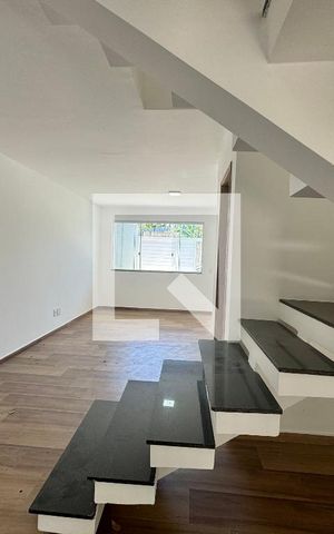 Casa de condomínio à venda com 88m², 3 quartos e 1 vaga Casa de condomínio à venda com 88m², 3 quartos e 1 vagaSala