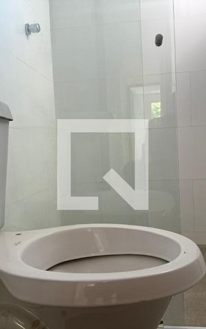 Casa de condomínio à venda com 88m², 3 quartos e 1 vaga Casa de condomínio à venda com 88m², 3 quartos e 1 vagaBanheiro Social