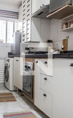 Apartamento à venda com 109m², 4 quartos e 2 vagas Apartamento à venda com 109m², 4 quartos e 2 vagasCozinha