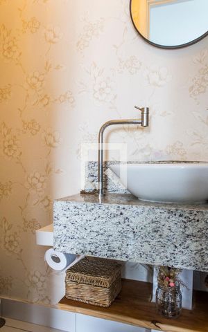 Apartamento à venda com 109m², 4 quartos e 2 vagas Apartamento à venda com 109m², 4 quartos e 2 vagasLavabo