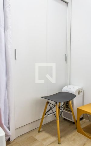Apartamento à venda com 109m², 4 quartos e 2 vagas Apartamento à venda com 109m², 4 quartos e 2 vagasCloset da suíte