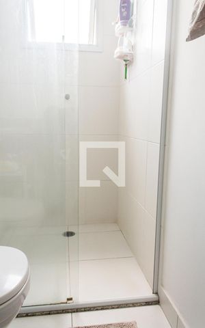 Apartamento à venda com 109m², 4 quartos e 2 vagas Apartamento à venda com 109m², 4 quartos e 2 vagasBanheiro da Suíte