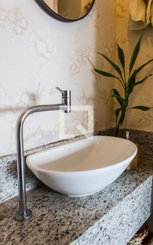 Apartamento à venda com 109m², 4 quartos e 2 vagas Apartamento à venda com 109m², 4 quartos e 2 vagasLavabo
