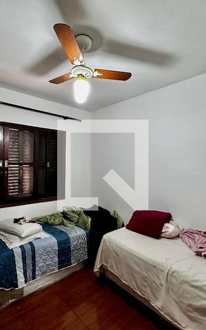 Casa à venda com 250m², 3 quartos e 4 vagasQuarto 4