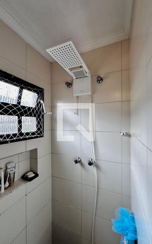 Casa à venda com 250m², 3 quartos e 4 vagasBanheiro Social 