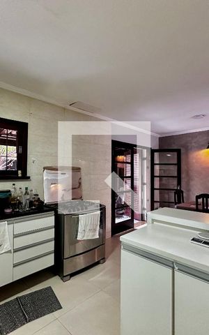 Casa à venda com 250m², 3 quartos e 4 vagasCozinha