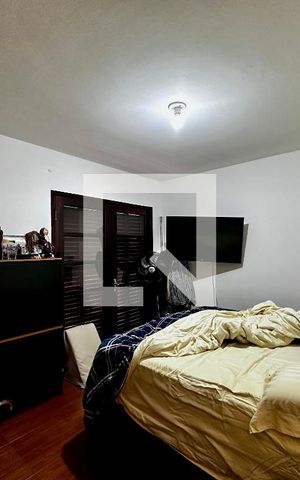Casa à venda com 250m², 3 quartos e 4 vagasSuíte 2