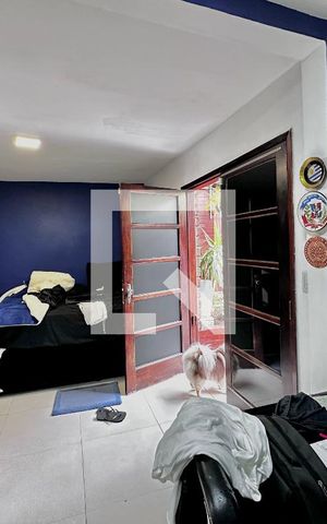 Casa à venda com 250m², 3 quartos e 4 vagasSuíte Fundos