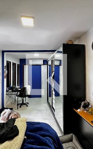 Casa à venda com 250m², 3 quartos e 4 vagasSuíte Fundos