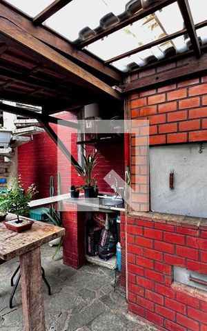 Casa à venda com 250m², 3 quartos e 4 vagasChurrasqueira 