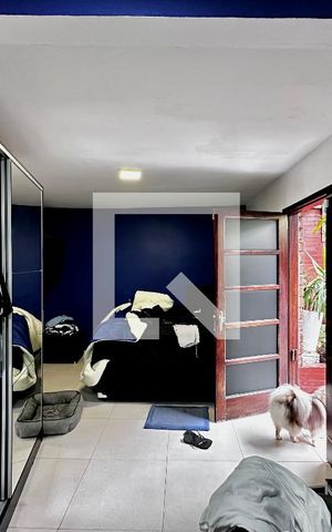 Casa à venda com 250m², 3 quartos e 4 vagasSuíte Fundos