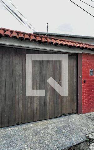 Casa à venda com 250m², 3 quartos e 4 vagasFachada 