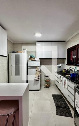 Casa à venda com 250m², 3 quartos e 4 vagasCozinha 