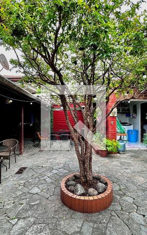 Casa à venda com 250m², 3 quartos e 4 vagasQuintal 