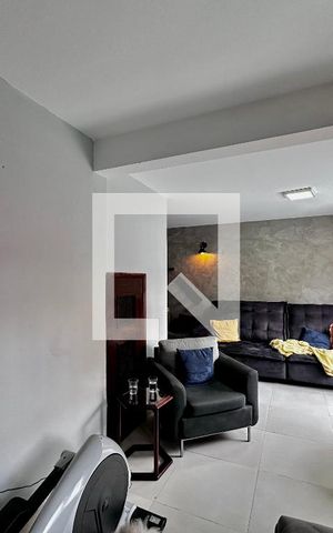Casa à venda com 250m², 3 quartos e 4 vagasSala