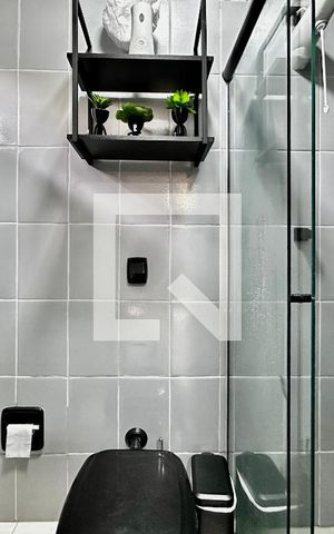 Casa à venda com 250m², 3 quartos e 4 vagasBanheiro Suíte Fundos