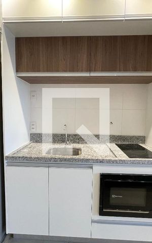 Studio para alugar com 25m², 1 quarto e sem vaga Studio para alugar com 25m², 1 quarto e sem vagaStudio - Cozinha