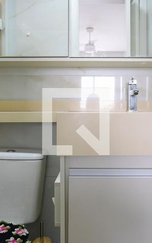 Apartamento à venda com 74m², 3 quartos e 2 vagasBanheiro da suíte
