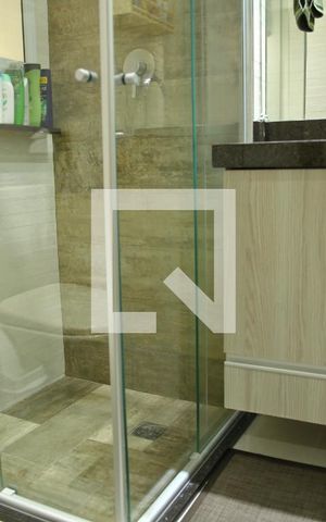 Apartamento à venda com 72m², 2 quartos e 2 vagasBanheiro da Suíte