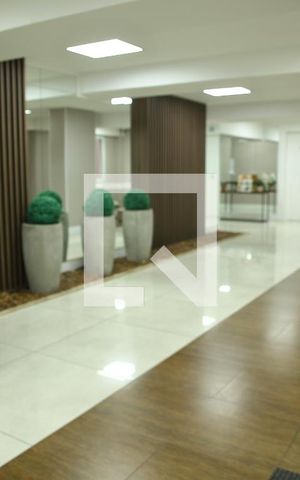 Apartamento à venda com 72m², 2 quartos e 2 vagasHall de Entrada 