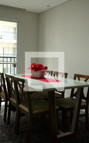 Apartamento à venda com 72m², 2 quartos e 2 vagasSala