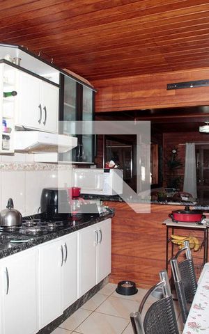 Casa para alugar com 366m², 5 quartos e 4 vagasCozinha 1