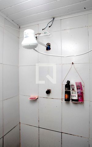 Casa para alugar com 366m², 5 quartos e 4 vagasBanheiro 2