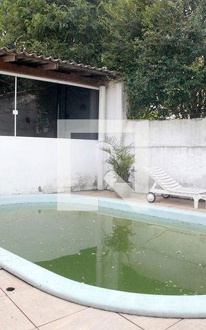 Casa para alugar com 366m², 5 quartos e 4 vagasPiscina