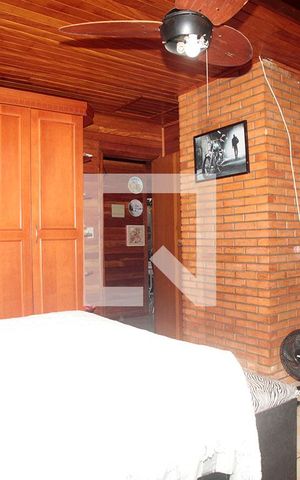 Casa para alugar com 366m², 5 quartos e 4 vagasQuarto 1