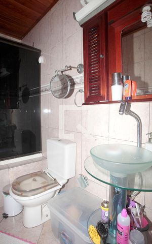 Casa para alugar com 366m², 5 quartos e 4 vagasBanheiro 1