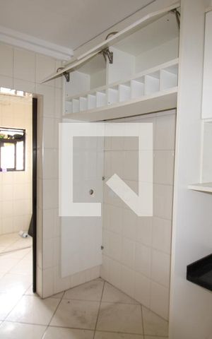 Apartamento à venda com 89m², 2 quartos e 2 vagasCozinha