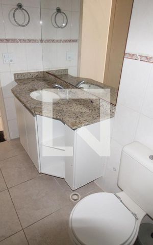 Apartamento à venda com 89m², 2 quartos e 2 vagasBanheiro 1