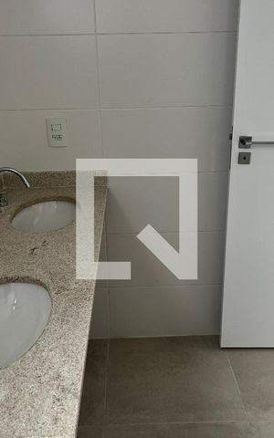 Apartamento à venda com 105m², 3 quartos e 2 vagasBanheiro da Suíte 2