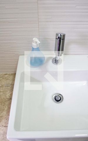 Casa à venda com 310m², 3 quartos e 4 vagasBanheiro Social 2