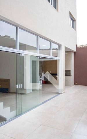 Casa à venda com 310m², 3 quartos e 4 vagasQuintal