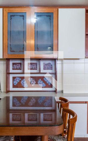 Apartamento à venda com 300m², 3 quartos e 3 vagas Apartamento à venda com 300m², 3 quartos e 3 vagasCozinha