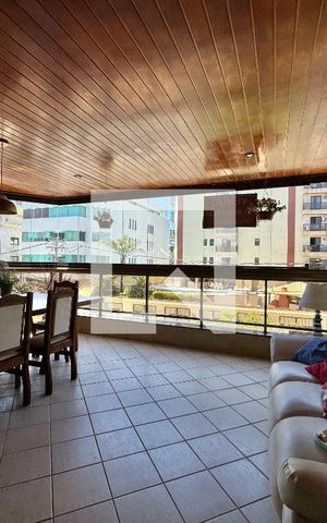 Apartamento à venda com 108m², 3 quartos e 3 vagas Apartamento à venda com 108m², 3 quartos e 3 vagasVaranda
