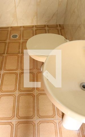 Casa à venda com 400m², 6 quartos e 5 vagas Casa à venda com 400m², 6 quartos e 5 vagasBanheiro 5