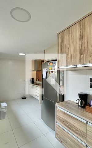 Casa de condomínio para alugar com 138m², 3 quartos e 2 vagas Casa de condomínio para alugar com 138m², 3 quartos e 2 vagasCozinha e Área de Serviço