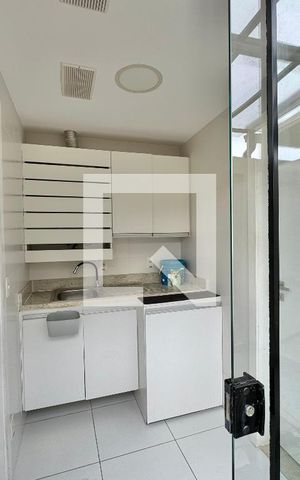 Casa de condomínio para alugar com 138m², 3 quartos e 2 vagas Casa de condomínio para alugar com 138m², 3 quartos e 2 vagasCozinha e Área de Serviço
