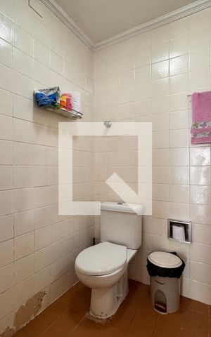 Casa à venda com 157m², 3 quartos e 2 vagas Casa à venda com 157m², 3 quartos e 2 vagasBanheiro 2
